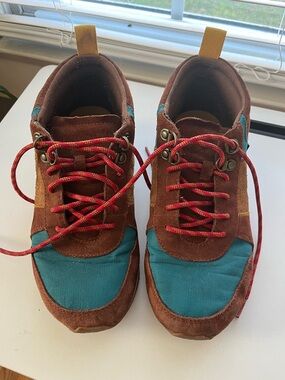 Teva Brown and Teal Lace-Up Hiking Sneakers